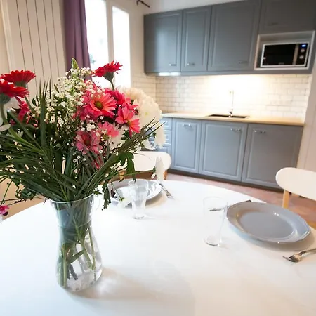 Into - Montparnasse Apartment *